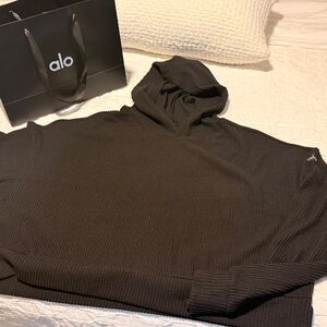 ALO Yoga Men’s Black Ribbed Turtleneck Hoodie